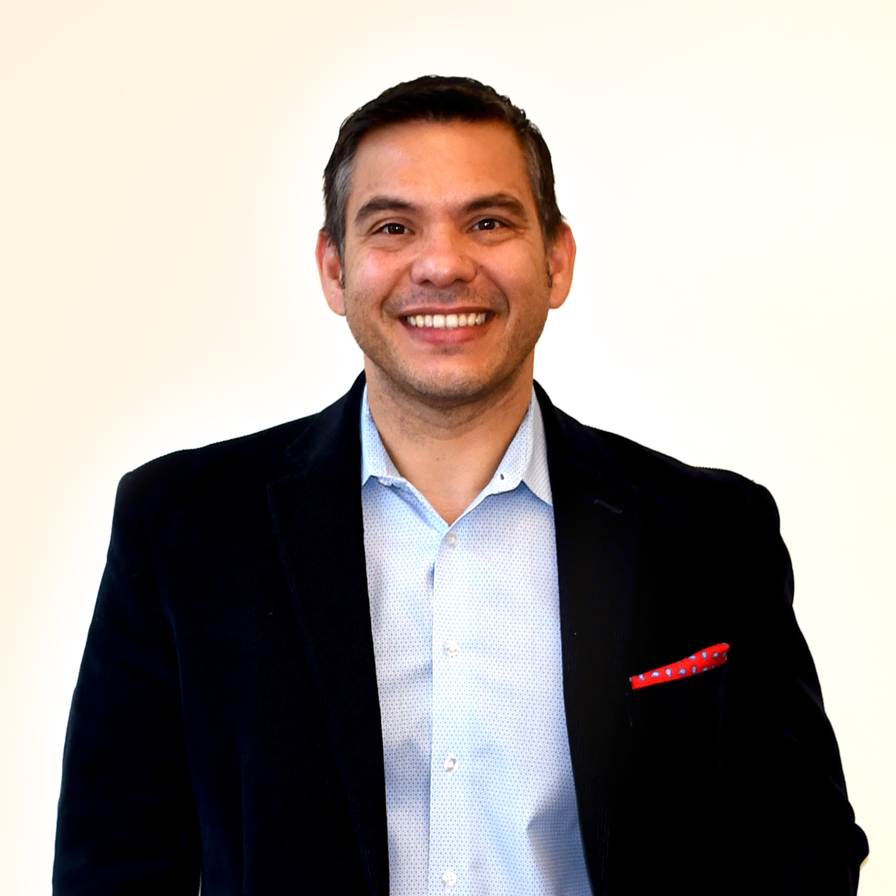 Bio: Wil Del Pilar