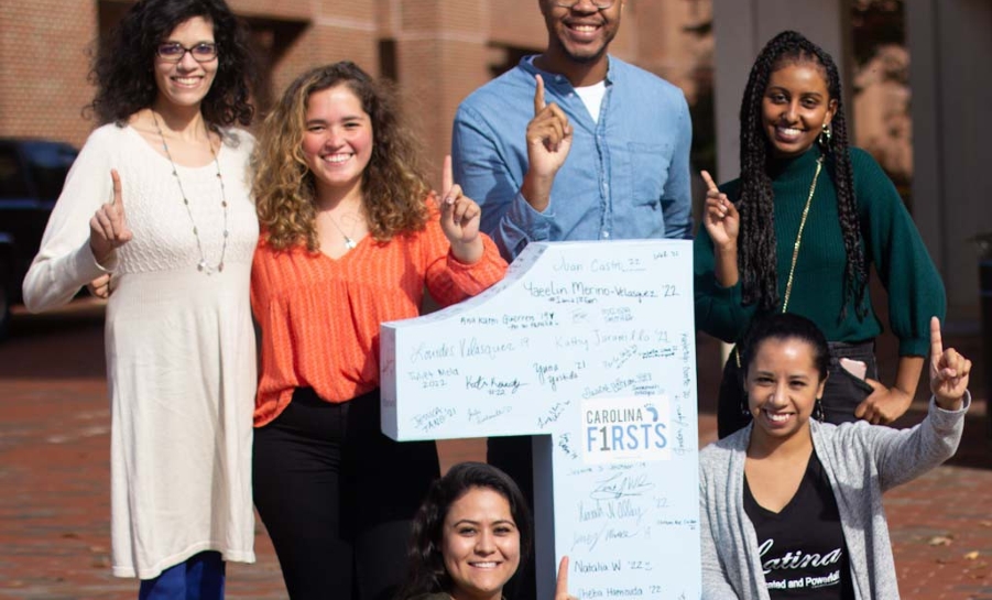 students at UNC Chapel Hill First-gen event