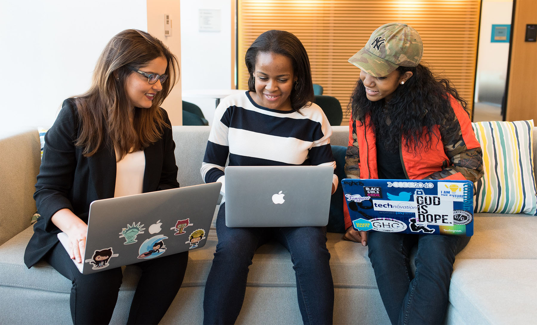 students working on the computer
